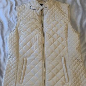 Francesca’s Puffer vest. NWOT